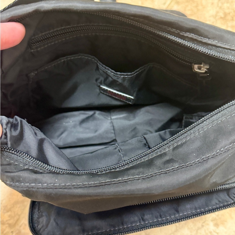 Tumi Voyageur Black Nylon Crossbody Travel Organizer Bag Adjustable Strap - Picture 6 of 12